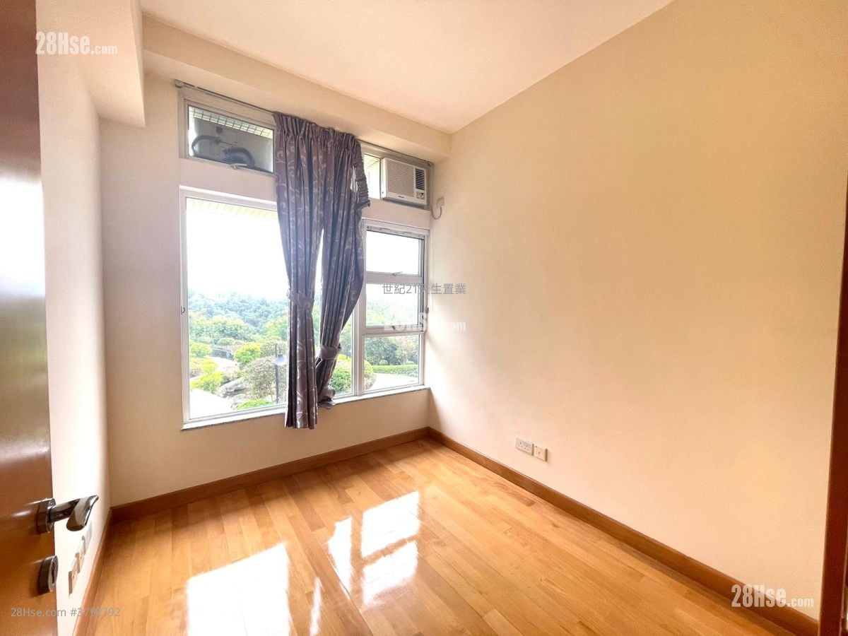 The Hillgrove Rental 3 Bedrooms , 2 Bathrooms 874 ft²