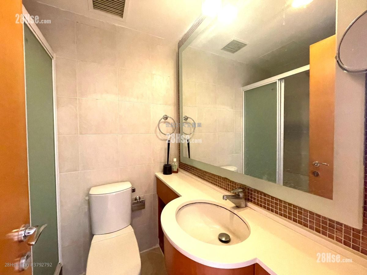 The Hillgrove Rental 3 Bedrooms , 2 Bathrooms 874 ft²