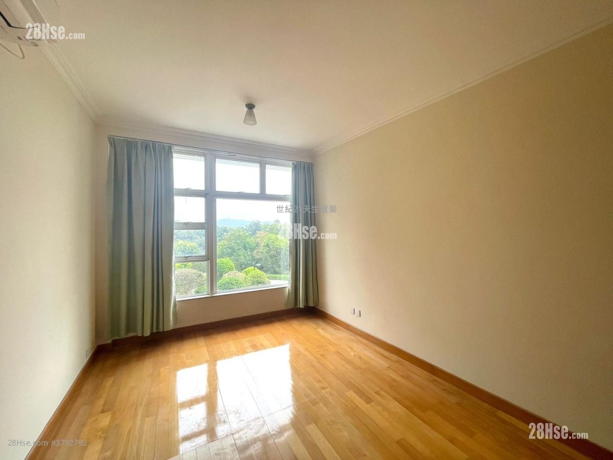 The Hillgrove Rental 3 Bedrooms , 2 Bathrooms 874 ft²