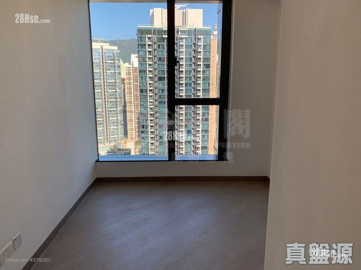 尚珒溋 售盘 2 房 585 平方尺