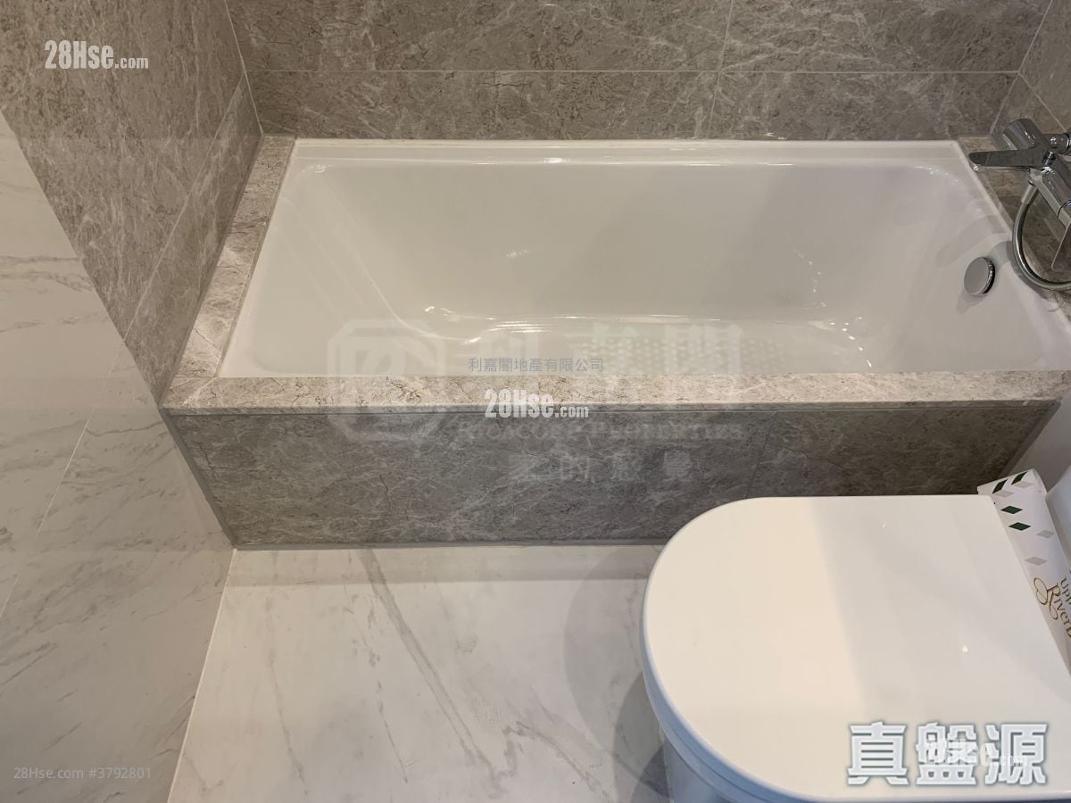 尚珒溋 售盘 2 房 585 平方尺