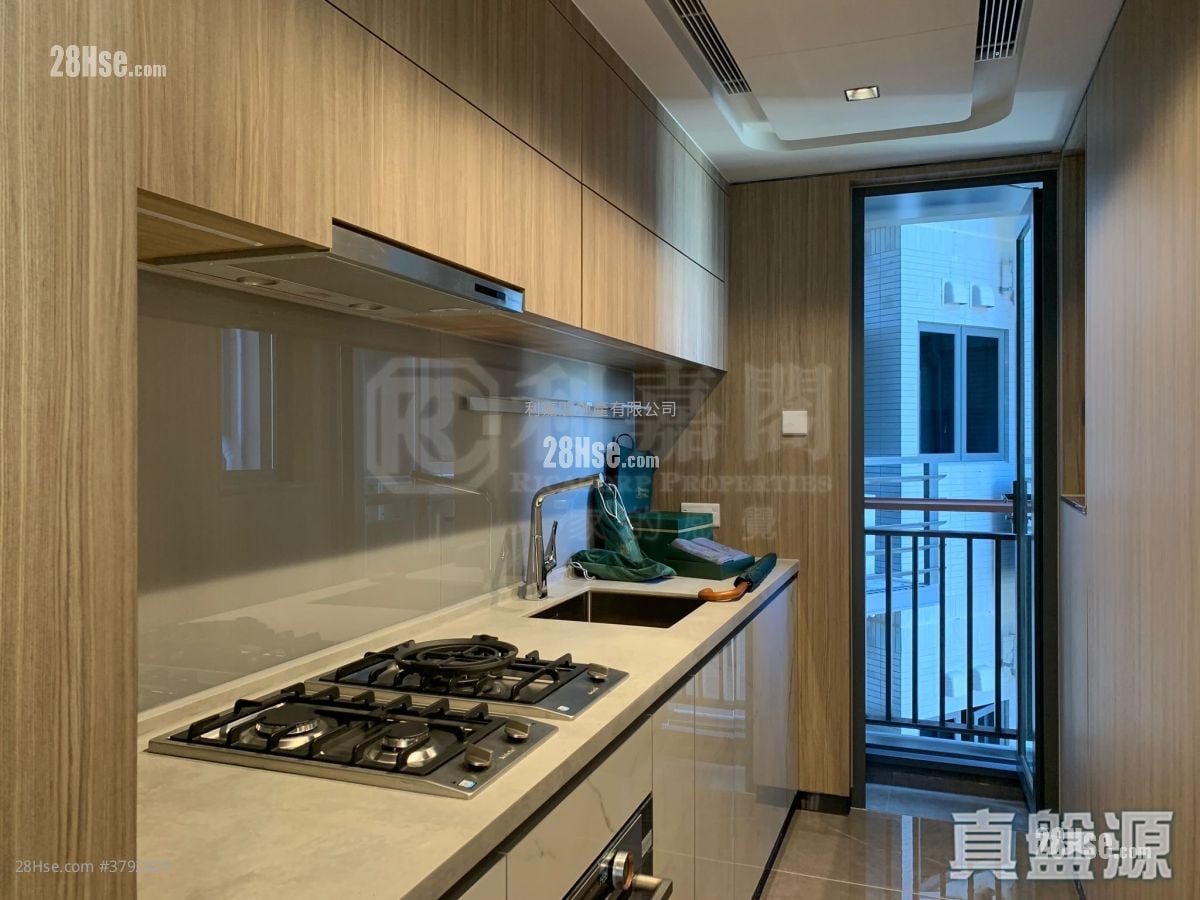 尚珒溋 售盘 2 房 585 平方尺