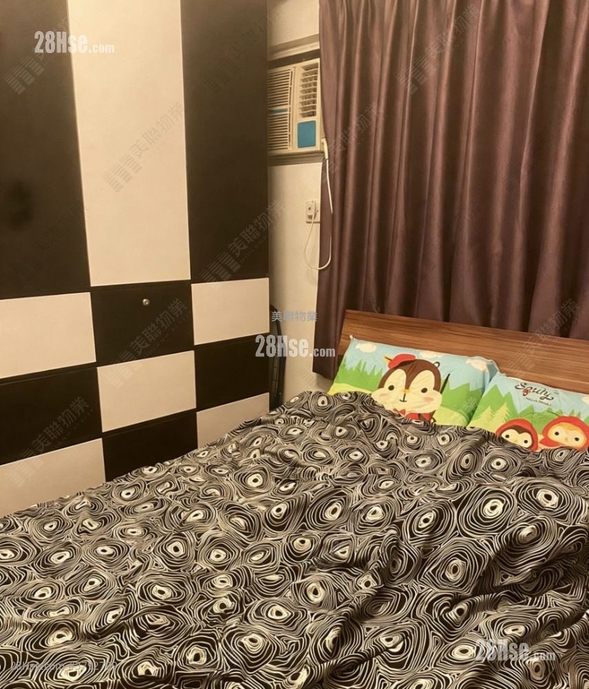 Lucky Plaza Sell 2 Bedrooms , 1 Bathroom 427 ft²