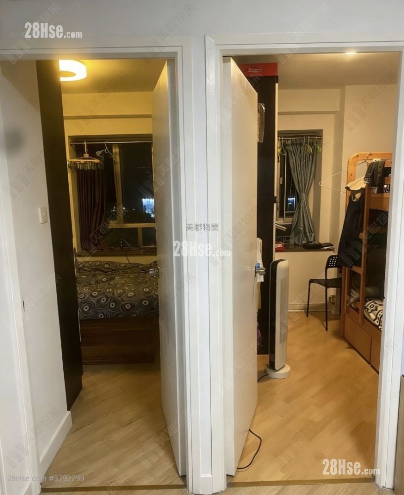 Lucky Plaza Sell 2 Bedrooms , 1 Bathroom 427 ft²