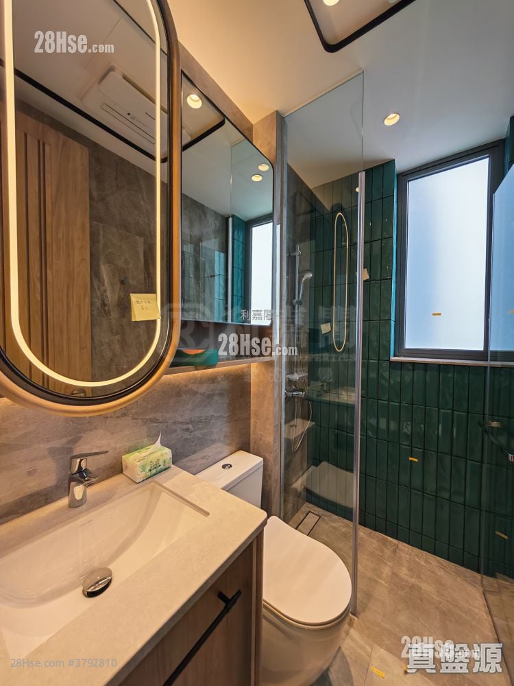 Hava Sell 1 Bedroom 308 ft²