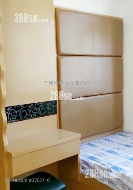 Gold Ming Building Sell Studio 256 ft²