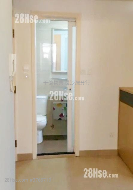 Gold Ming Building Sell Studio 256 ft²