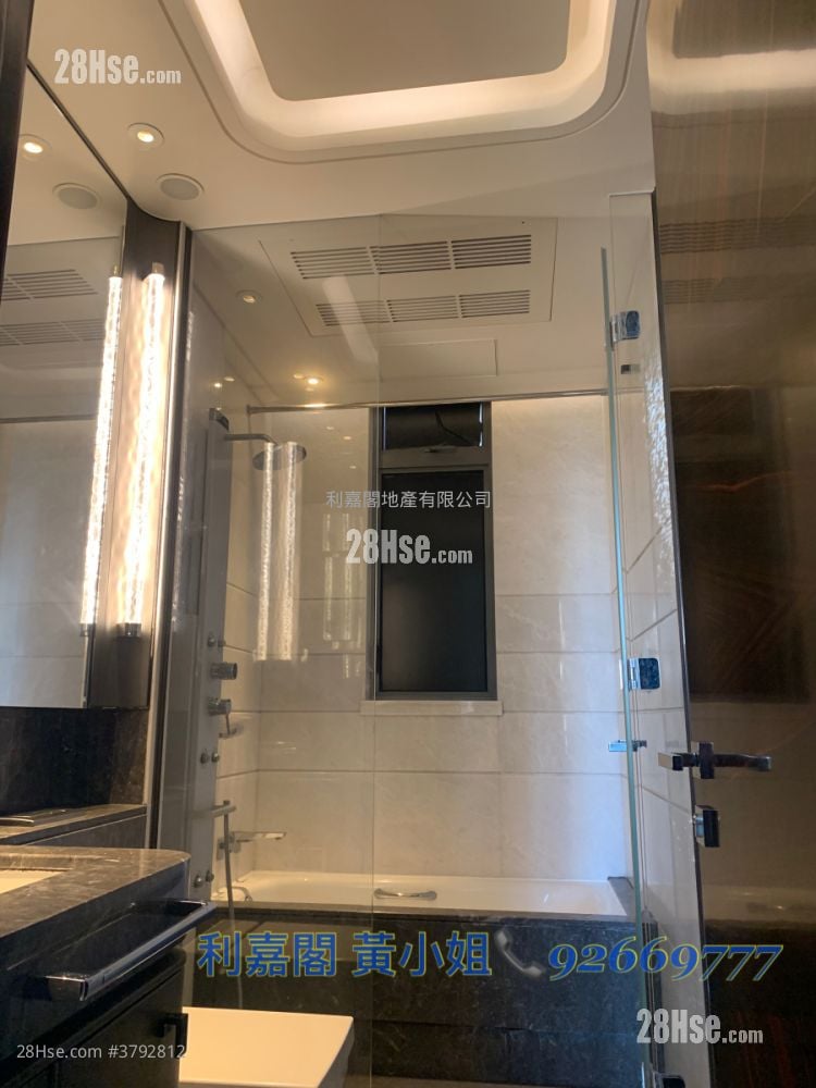 Ultima Rental 3 Bedrooms , 2 Bathrooms 1,046 ft²