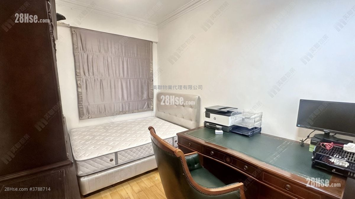 Tycoon Place Rental 4 Bedrooms , 2 Bathrooms 2,706 ft²