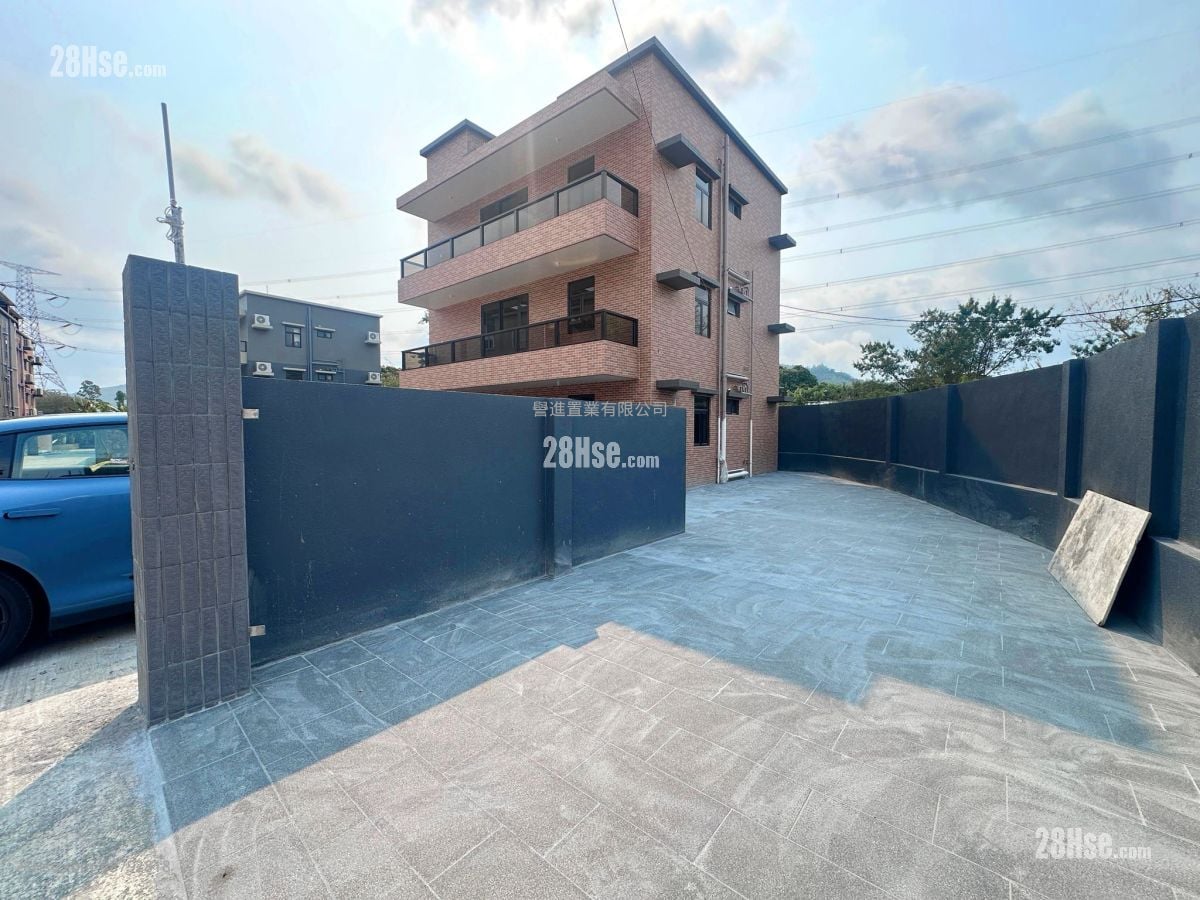 村屋 售盘 3 房 , 2 浴室 700 平方尺