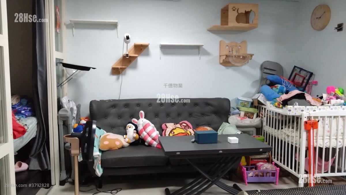 李郑屋邨 售盘 2 房 423 平方尺