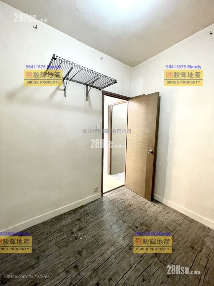 Bell House Rental 3 Bedrooms , 1 Bathroom 573 ft²