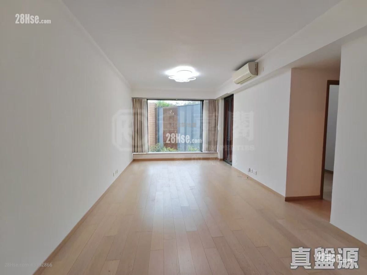 The Bloomsway Sell 3 Bedrooms 905 ft²