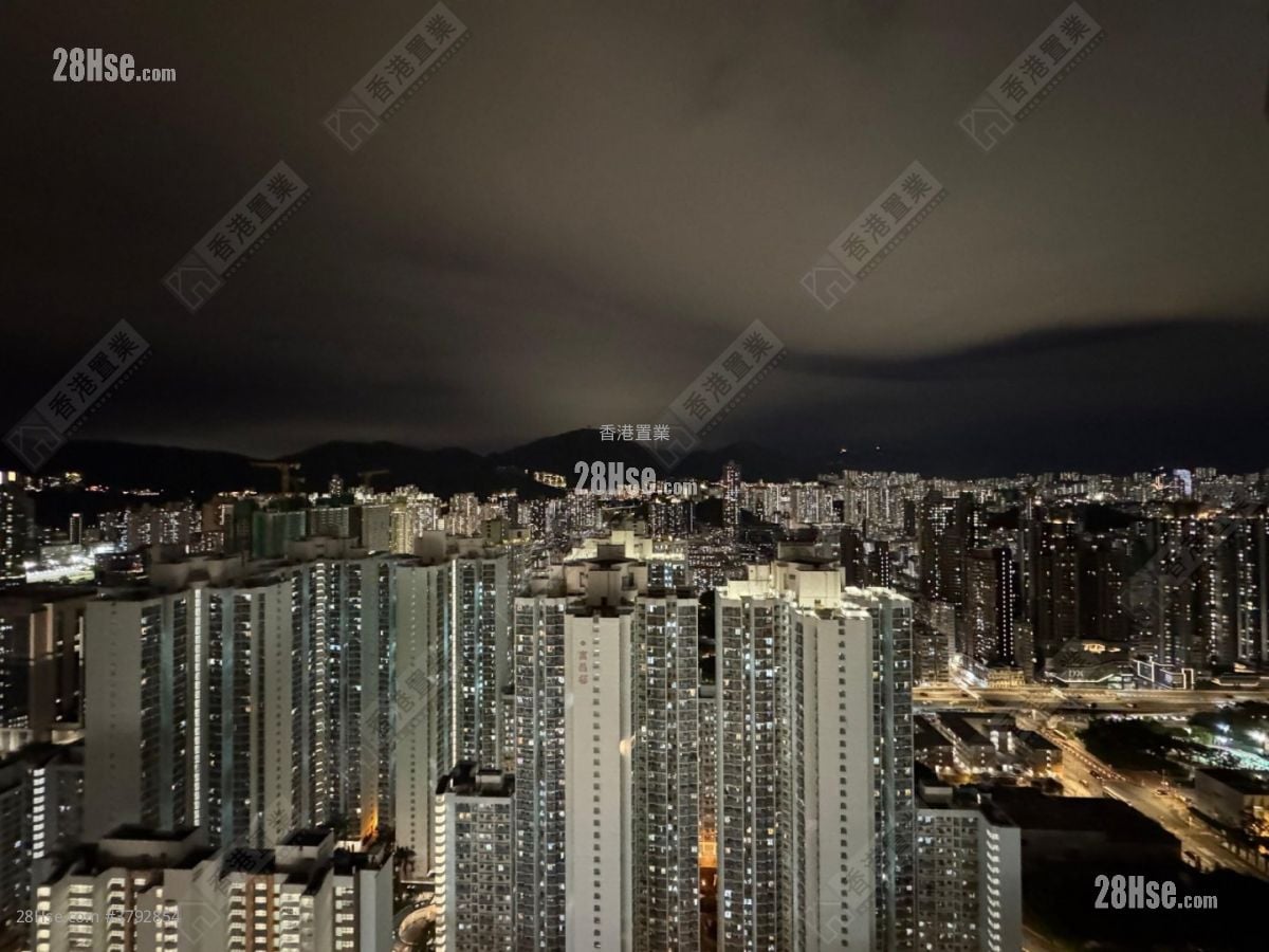 Cullinan West Sell 1 Bathroom 272 ft²