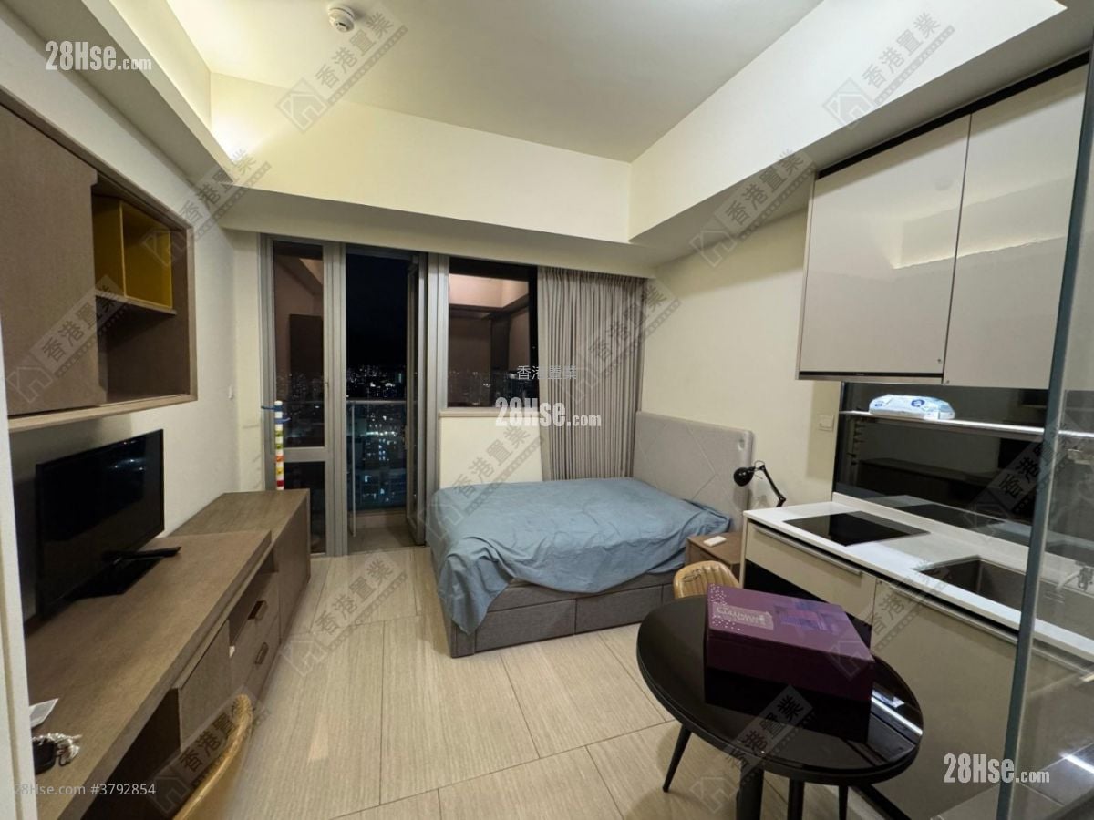 Cullinan West Sell 1 Bathroom 272 ft²