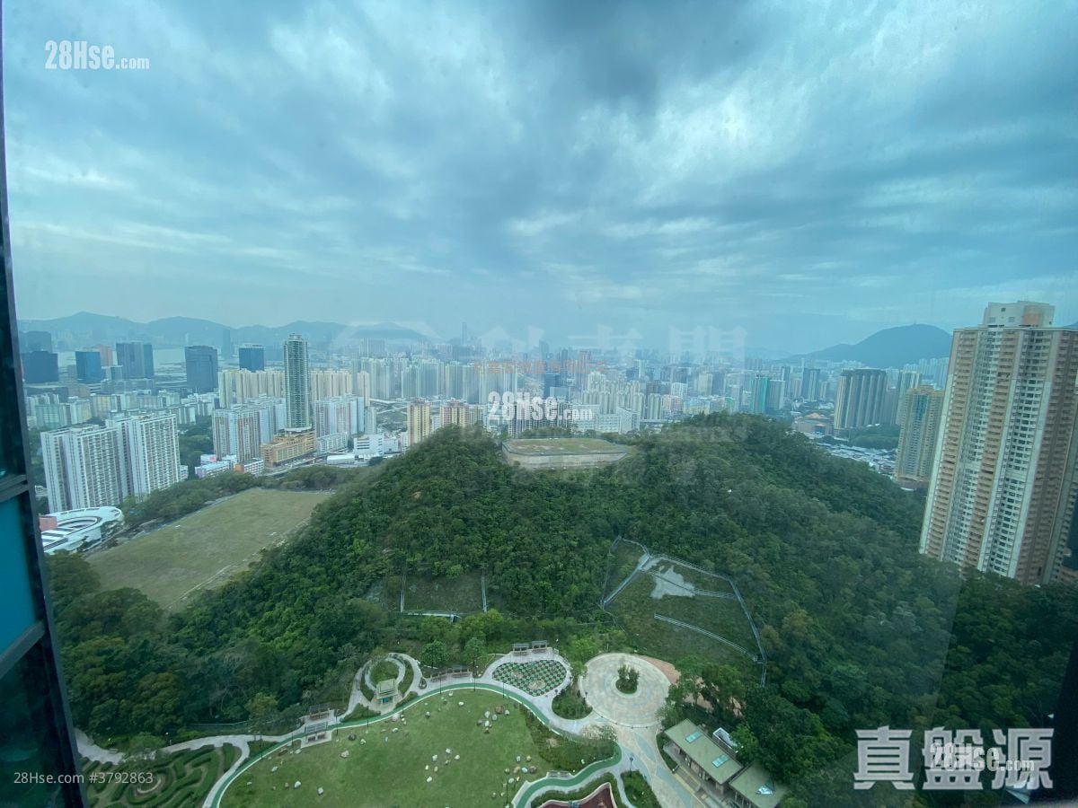 Aria Sell 3 Bedrooms 1,164 ft²