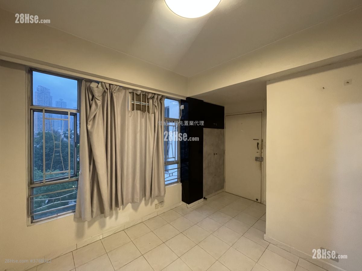 Fok On Court Rental 2 Bedrooms , 1 Bathroom 321 ft²