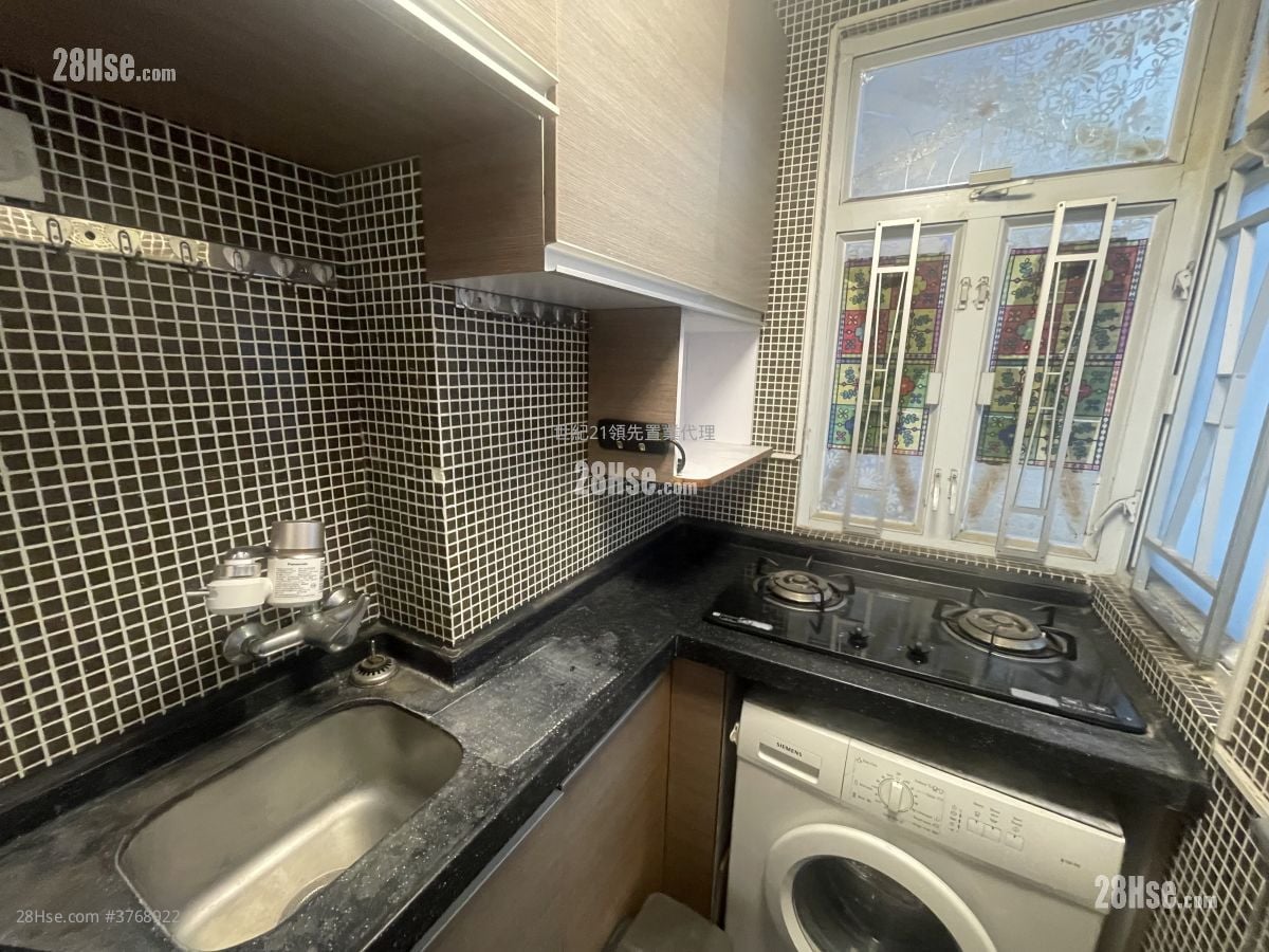 Fok On Court Rental 2 Bedrooms , 1 Bathroom 321 ft²