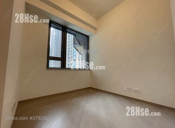 The Yoho Hub Rental 458 ft²