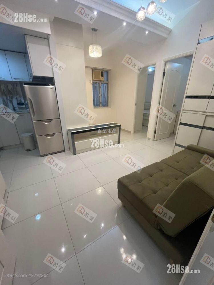 Hung Tak Building Rental 2 Bedrooms , 1 Bathroom 404 ft²