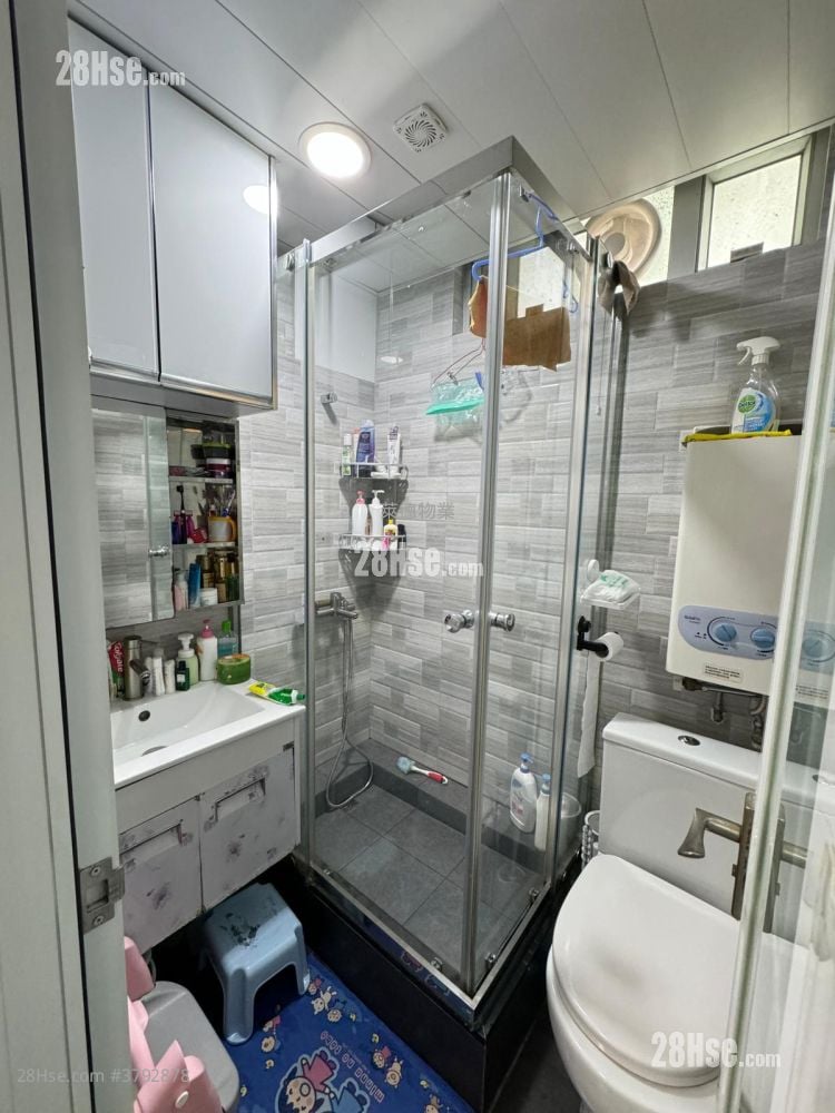 Chuk Yuen (North) Estate Sell 2 Bedrooms , 1 Bathroom 381 ft²