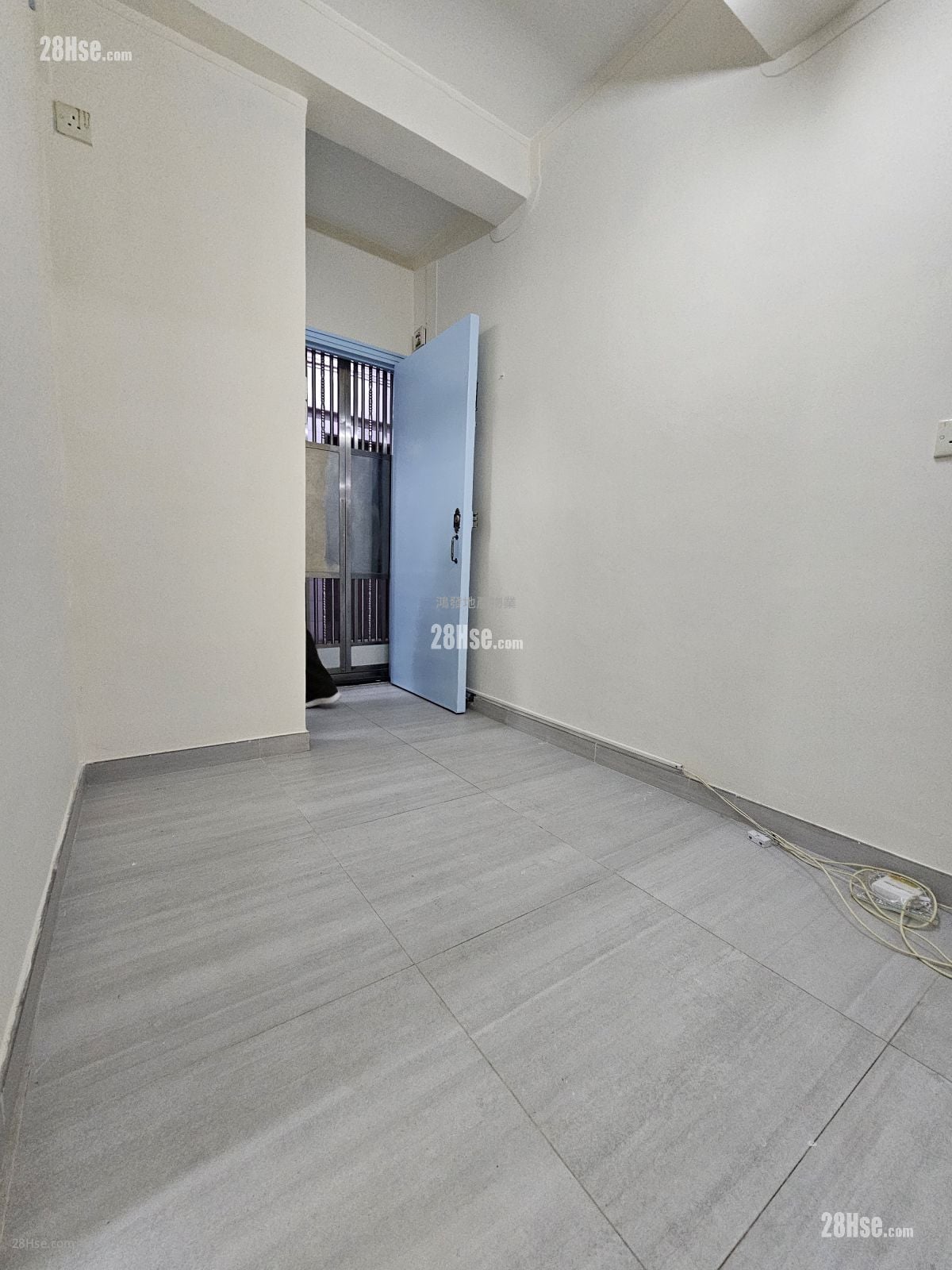 Hang Shun Building Rental 2 Bedrooms , 1 Bathroom 392 ft²