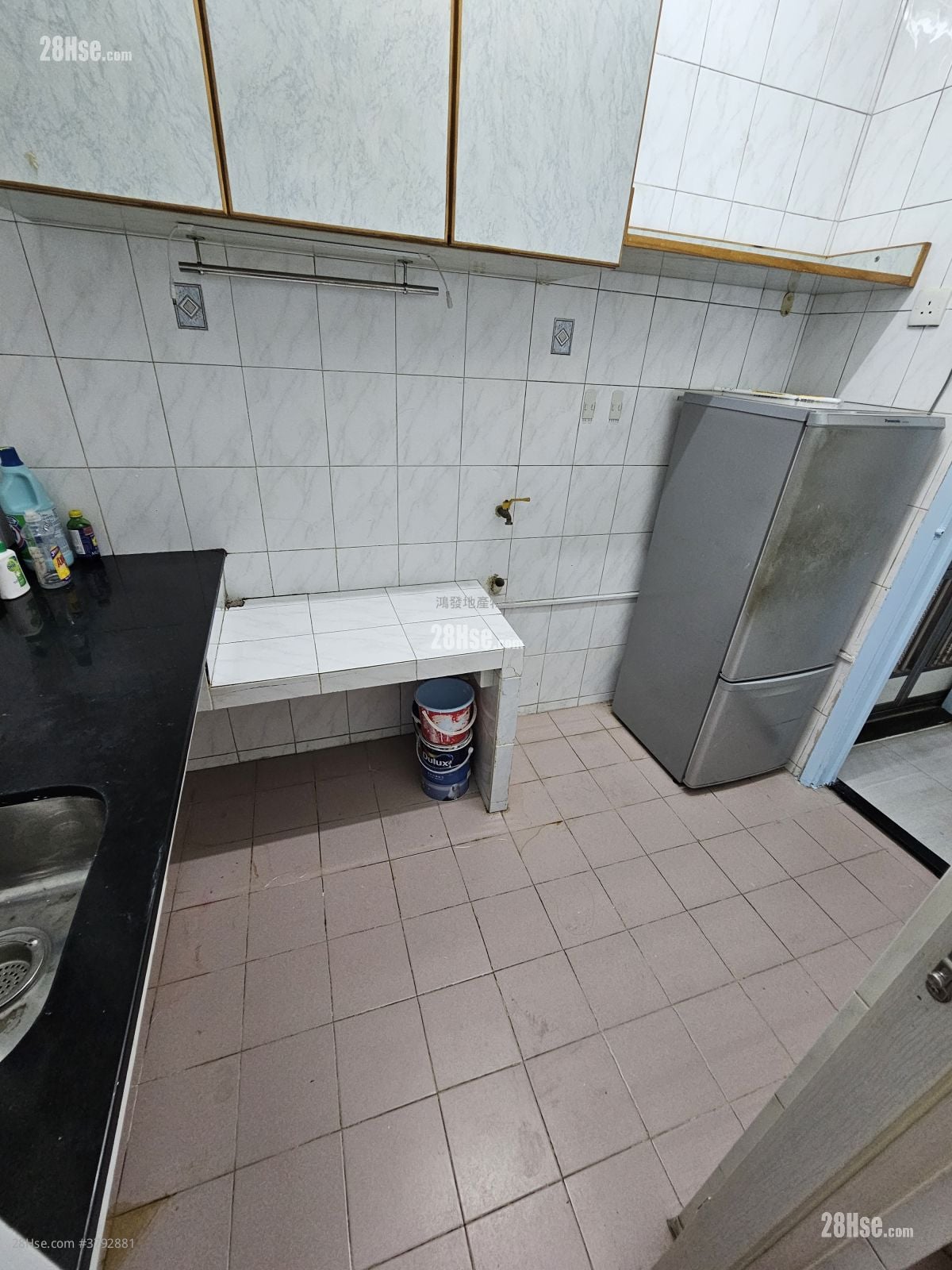 Hang Shun Building Rental 2 Bedrooms , 1 Bathroom 392 ft²