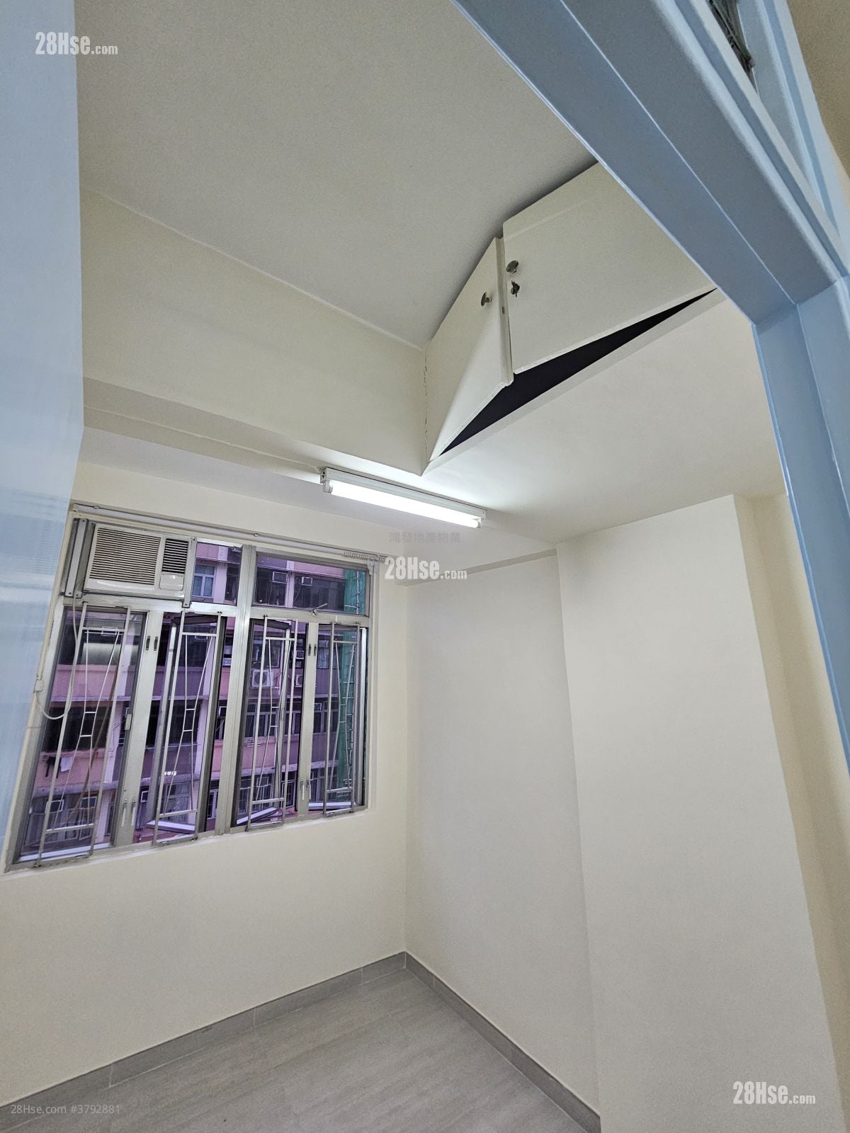 Hang Shun Building Rental 2 Bedrooms , 1 Bathroom 392 ft²