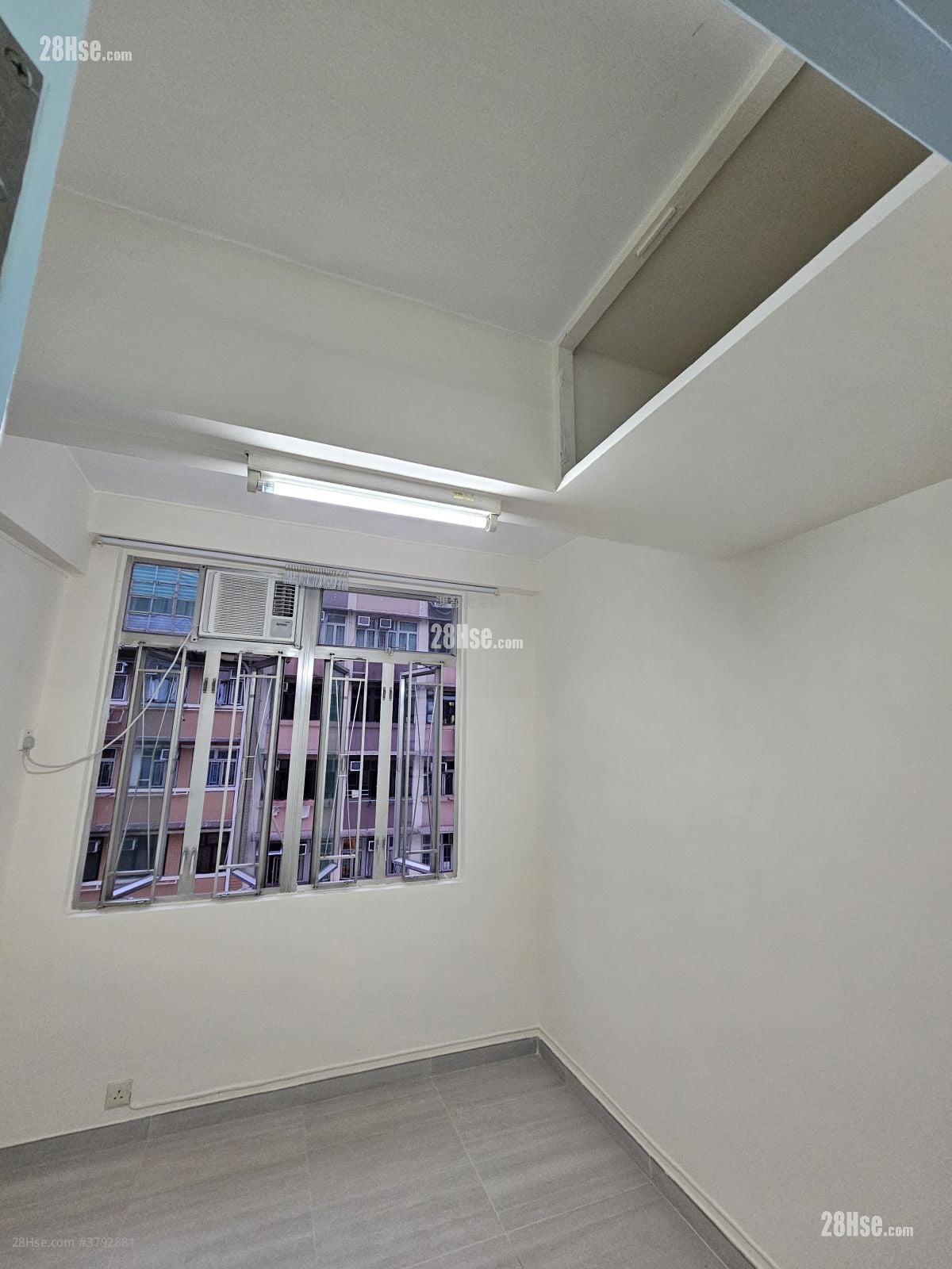 Hang Shun Building Rental 2 Bedrooms , 1 Bathroom 392 ft²