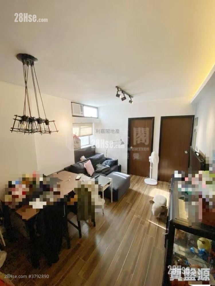 Tai Hing Gardens Sell 2 Bedrooms 419 ft²
