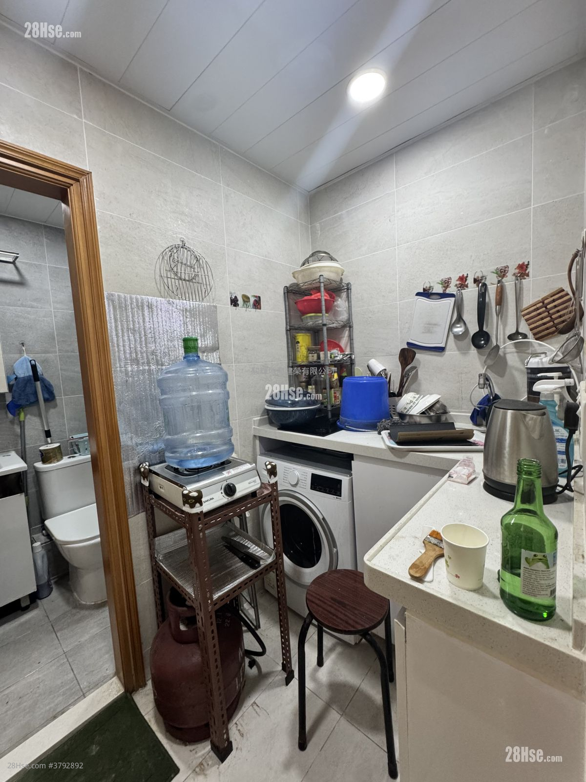 金辉大厦 租盘 2 房 , 1 浴室 340 平方尺