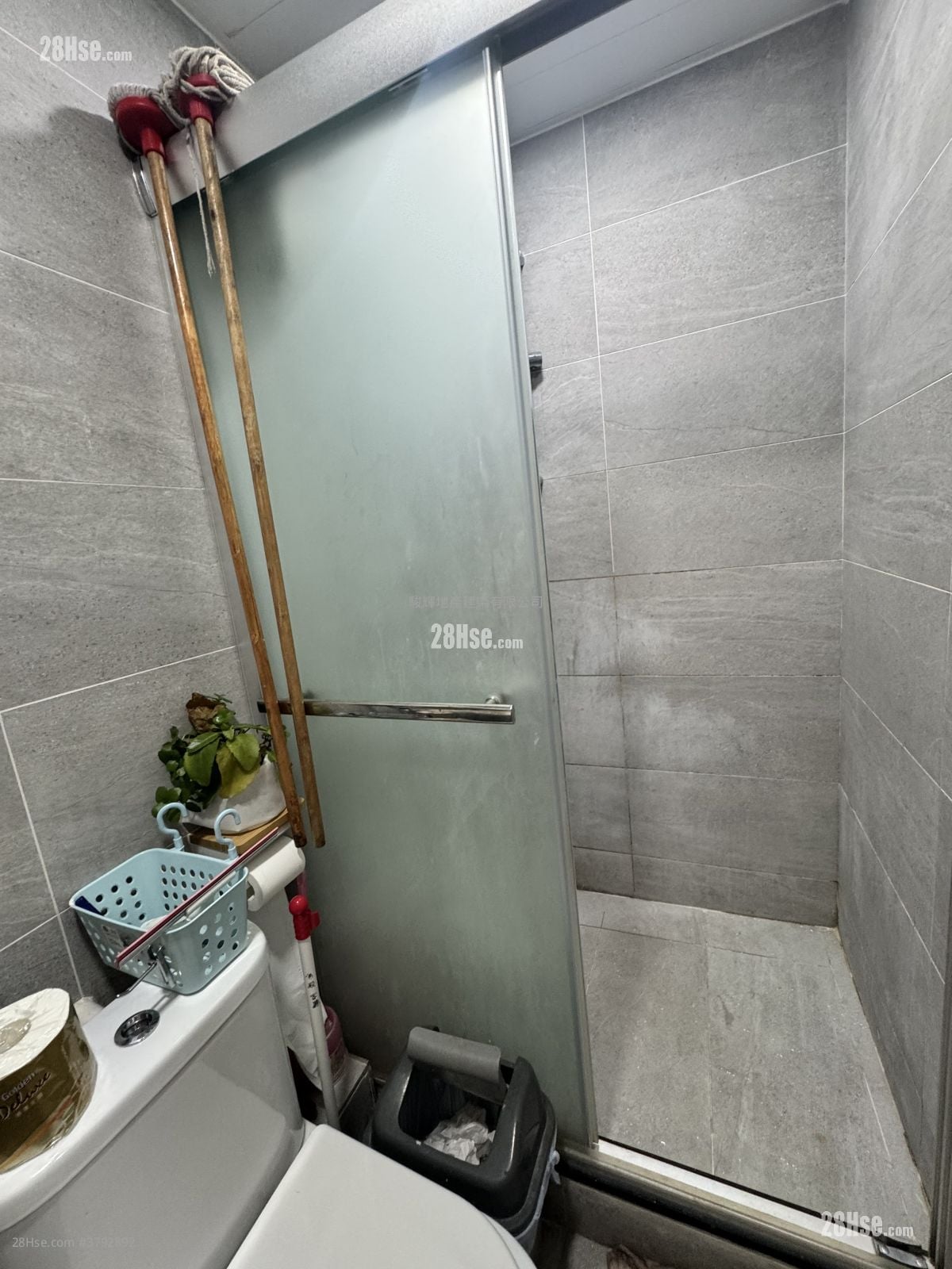 金辉大厦 租盘 2 房 , 1 浴室 340 平方尺