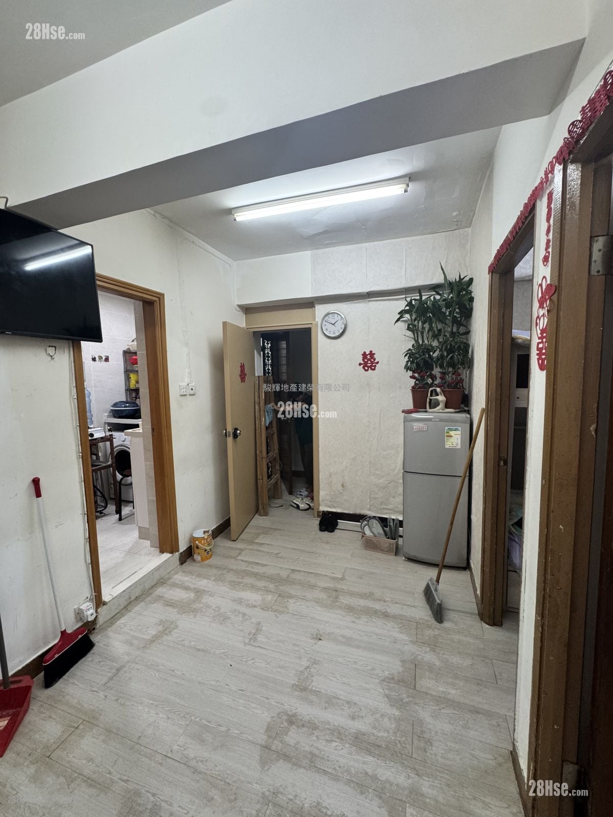 金辉大厦 租盘 2 房 , 1 浴室 340 平方尺