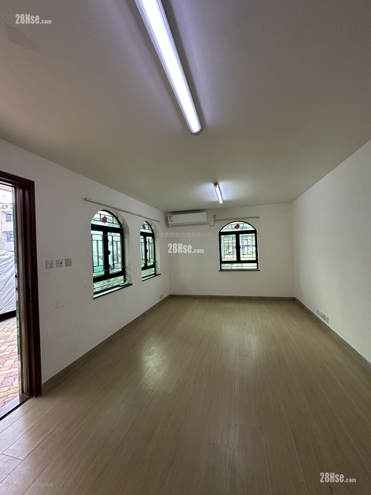 锺屋村 租盘 3 房 , 1 浴室 653 平方尺