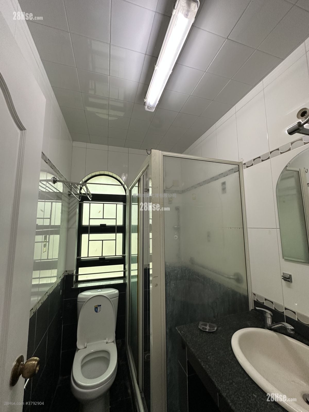 锺屋村 租盘 3 房 , 1 浴室 653 平方尺