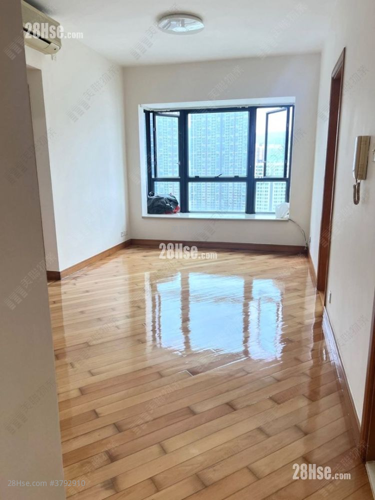 Chelsea Court Rental 3 Bedrooms , 1 Bathroom 554 ft²