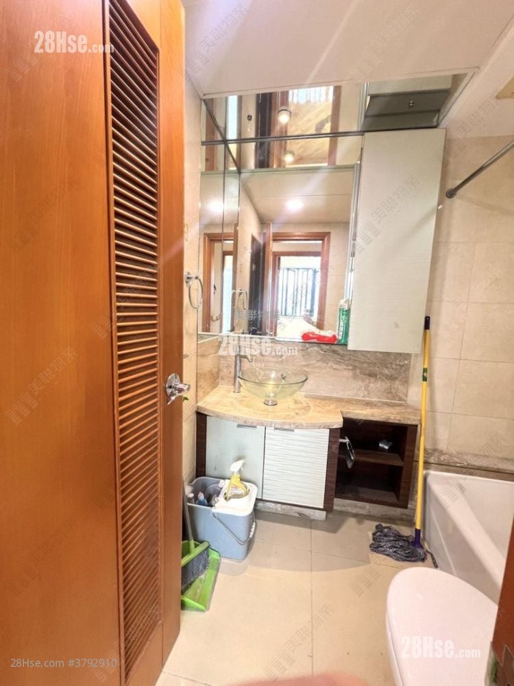 Chelsea Court Rental 3 Bedrooms , 1 Bathroom 554 ft²