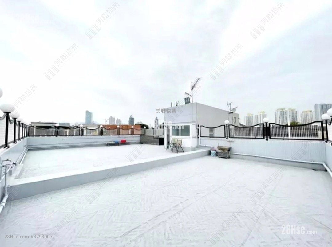 King Hong Court Sell 3 Bedrooms , 3 Bathrooms 1,595 ft²