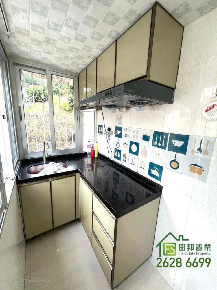 村屋 租盘 2 房 , 1 浴室