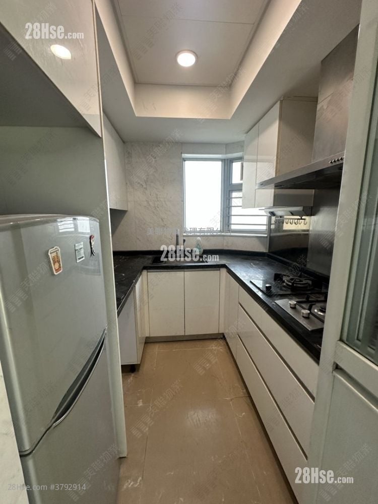 City Point Sell 4 Bedrooms 898 ft²