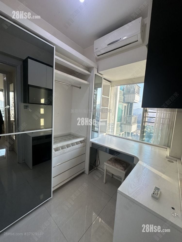 City Point Sell 4 Bedrooms 898 ft²