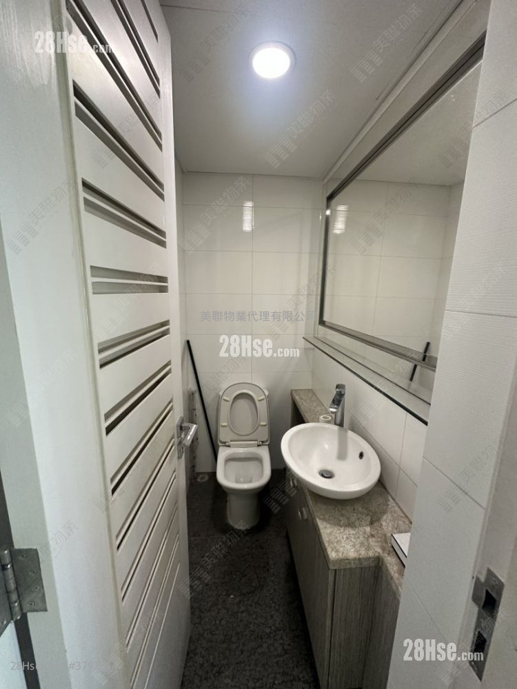 City Point Sell 4 Bedrooms 898 ft²