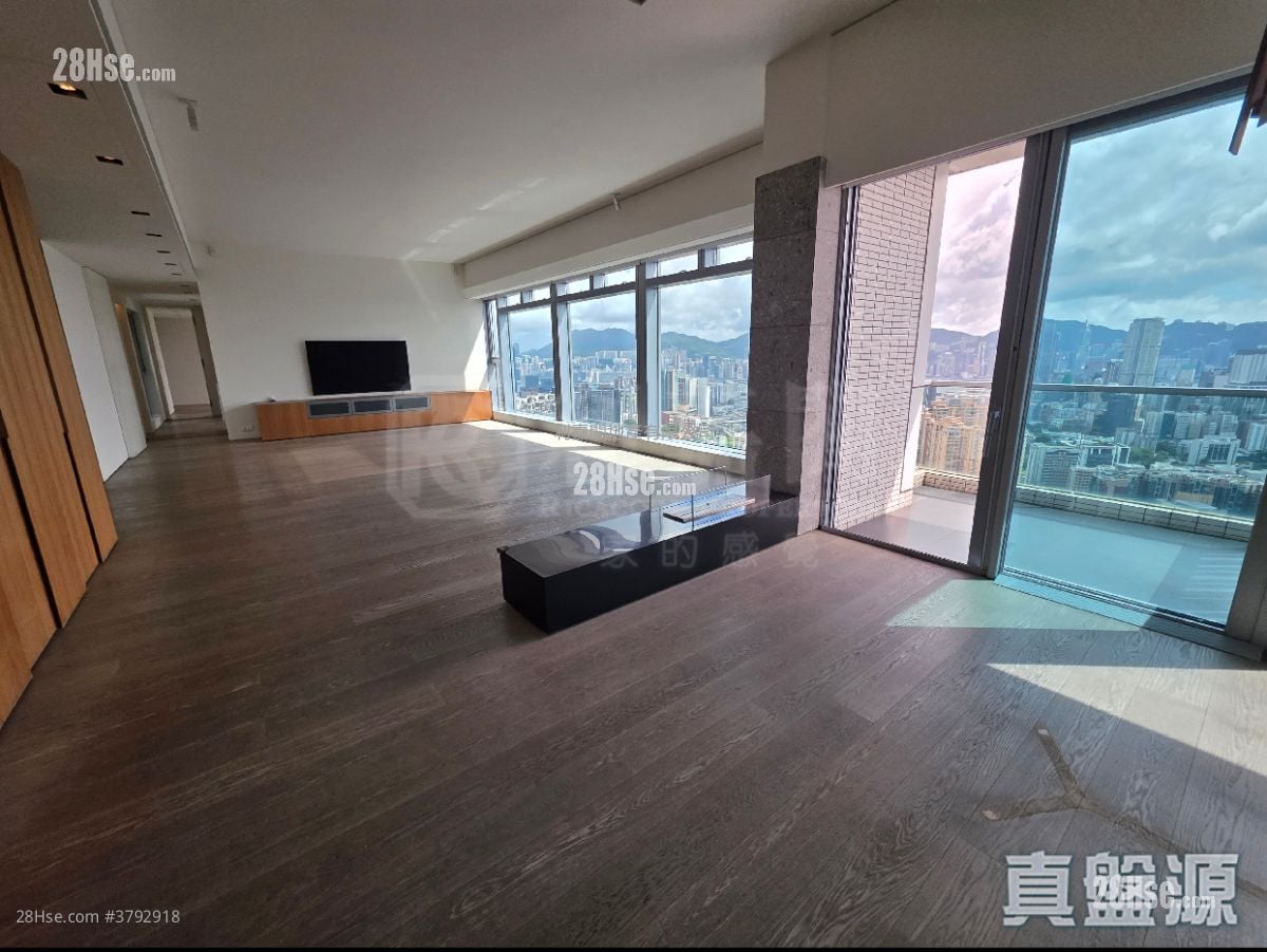 No. 15 Homantin Hill Rental 3 Bedrooms , 3 Bathrooms 3,170 ft²