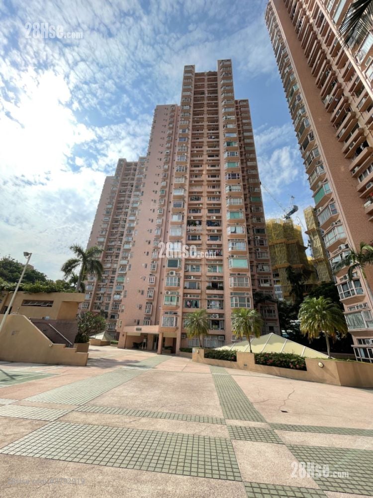 Hong Kong Gold Coast Sell 3 Bedrooms 685 ft²