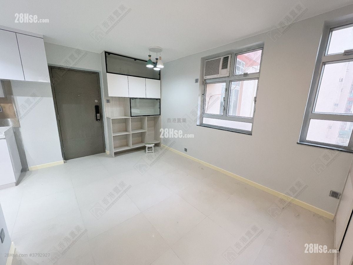 Amoy Gardens Sell 2 Bedrooms 375 ft²