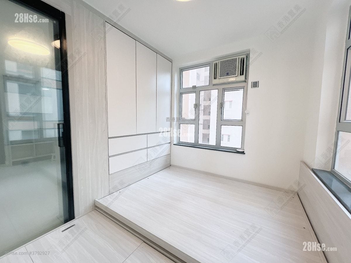 Amoy Gardens Sell 2 Bedrooms 375 ft²