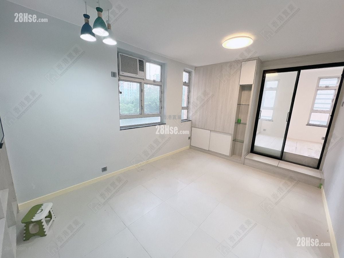 Amoy Gardens Sell 2 Bedrooms 375 ft²