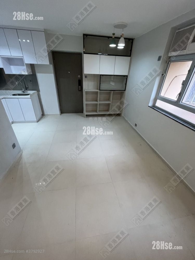 Amoy Gardens Sell 2 Bedrooms 375 ft²