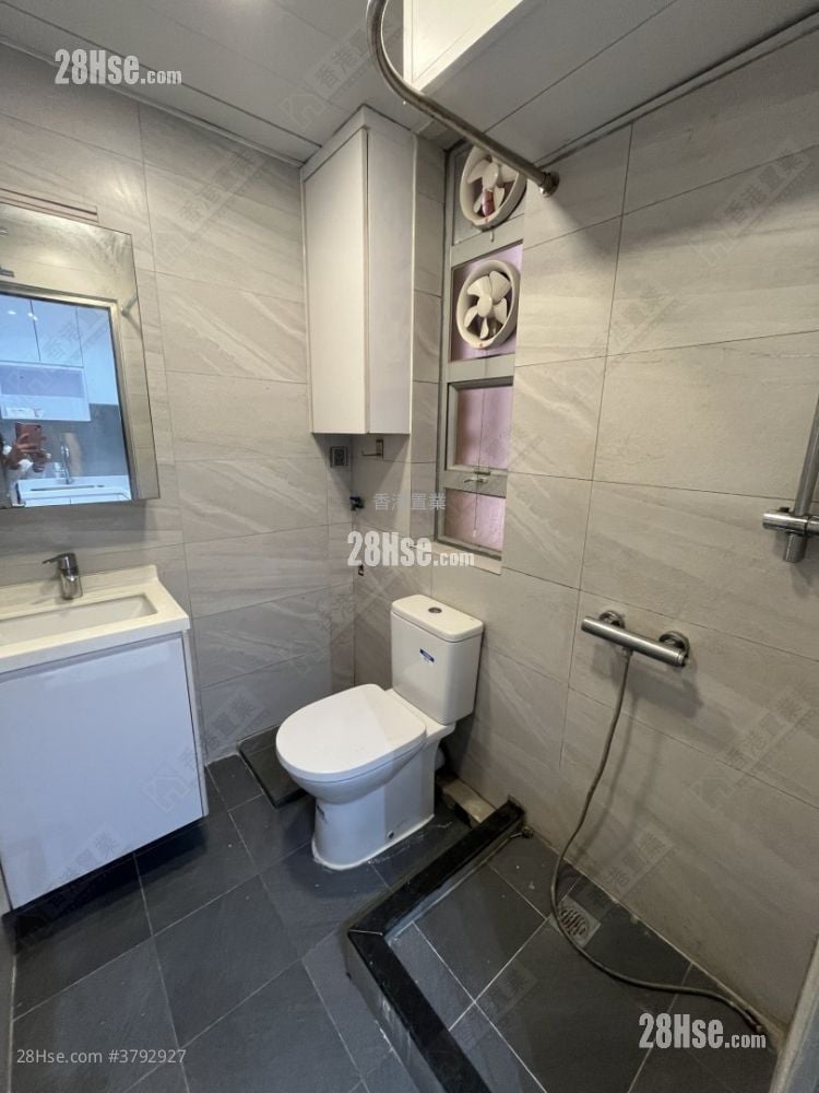 Amoy Gardens Sell 2 Bedrooms 375 ft²