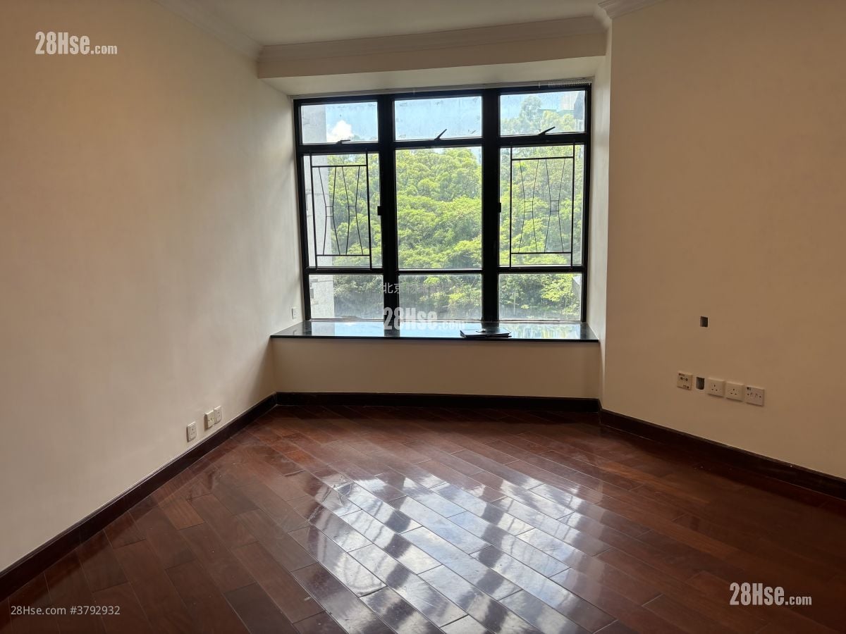 Kornhill Rental 3 Bedrooms , 1 Bathroom 596 ft²